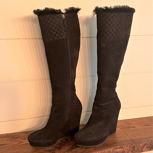 - GUCCI Suede Shearling Fur Microguccissima Courtney Tall Wedge Platform B… - Picture 1 of 8